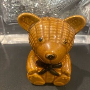 COLLECTIBLE FARRAH CERAMIC SALT SHAKER